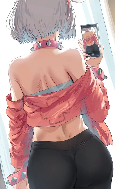 正拿手机自拍的大屁股翘臀短发性感动漫美女美背背影手机壁纸图片