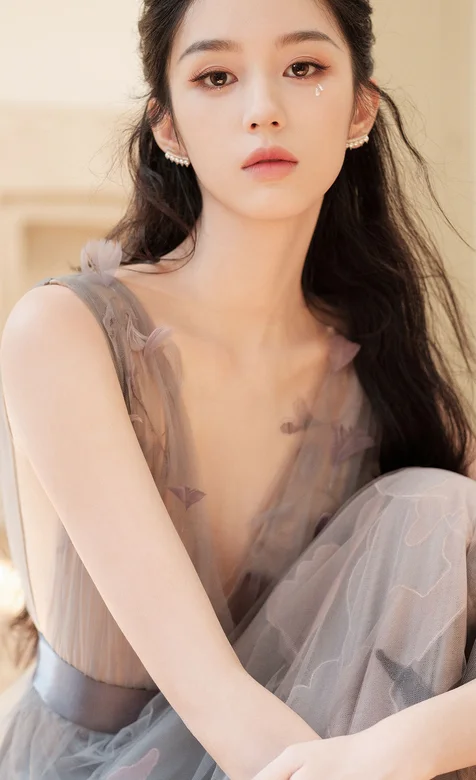 周也灰色轻纱裙装写真手机壁纸