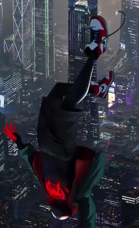 迈尔斯·莫拉莱斯·倒挂穿梭 赛博朋克风动漫蜘蛛侠动态壁纸热门款