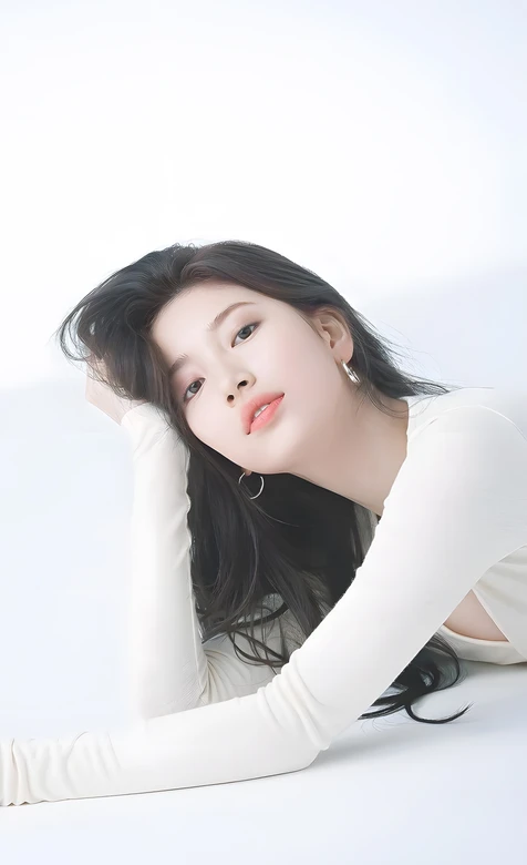 裴秀智·韩式清新柔美白衣长发 唯美高清明星壁纸