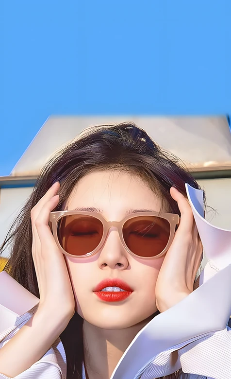 赵露思·墨镜时尚风 蓝天清新明星壁纸