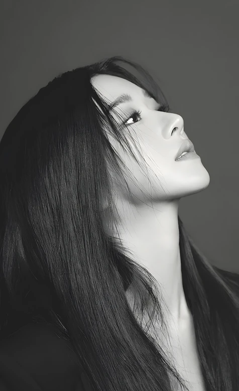 气质人像·黑白简约长发写真 高人气手机壁纸