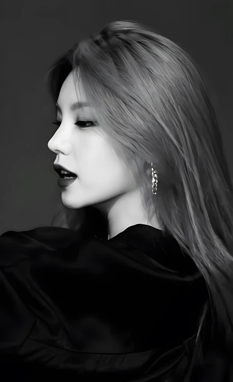 金请夏·冷艳长发 黑白艺术风冷艳女星壁纸